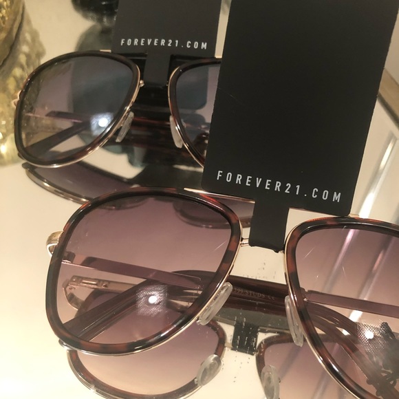 NWT *BRAND NEW* Sunglasses (Pair of 2!) - Picture 2 of 4